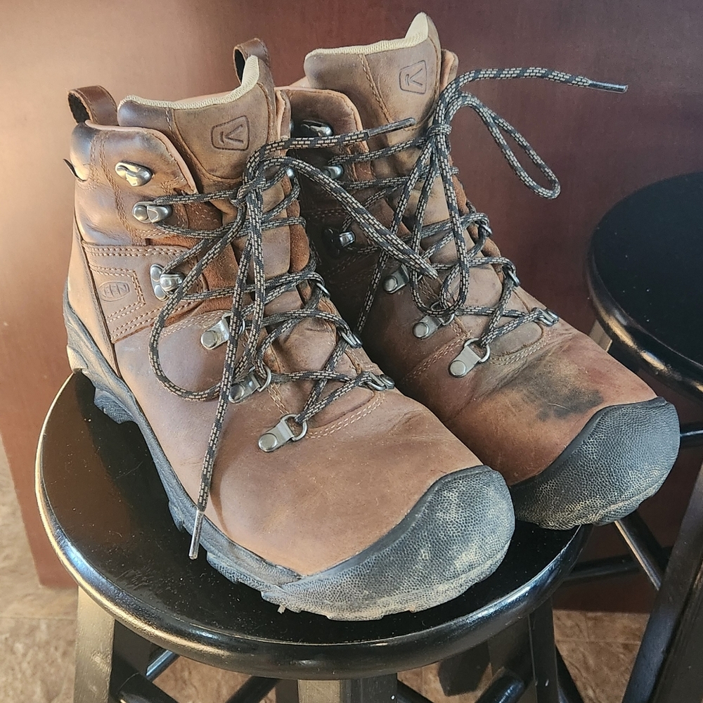 Keen Pyrenees Hiking Boots